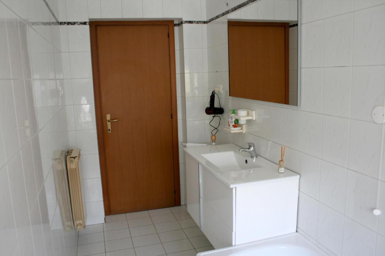 2 Bedrooms Appartement At Pescara 300 M Away From The Beach With Balcony And Wifi Luaran gambar