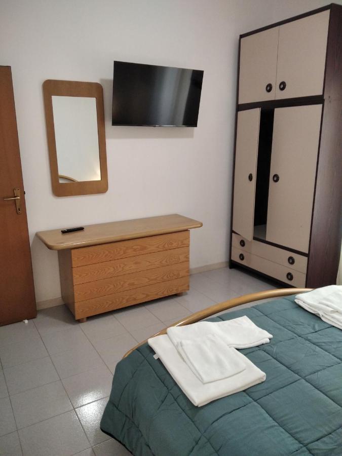 2 Bedrooms Appartement At Pescara 300 M Away From The Beach With Balcony And Wifi Luaran gambar